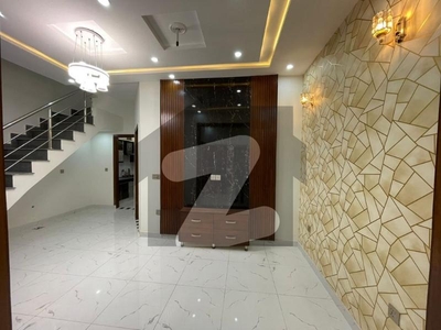 3 maral ground floor portion for rent brand new spanich house portion with gas Jubilee Town Block C