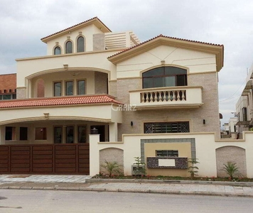 300 Square Yard House for Rent in Karachi DHA Phase-6