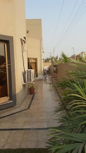 300 Square Yard Lower Portion for Rent in Karachi DHA Phase-4
