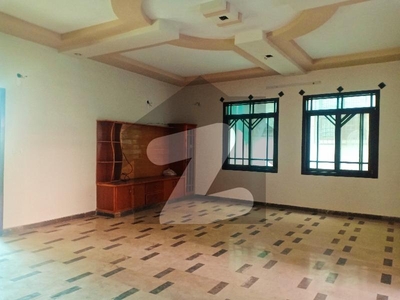 300 Square Yards Spacious Portion For Rent With Car Parking Gulistan-e-Jauhar Block 12