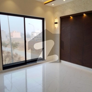 4 BEDS 10 MARLA HOUSE AVAILABLE FOR RENT IN DHA PHASE 5 DHA Phase 5