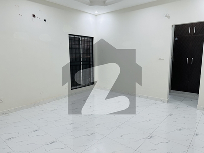 5 Marla Flat Available For Rent Formanites Housing Scheme