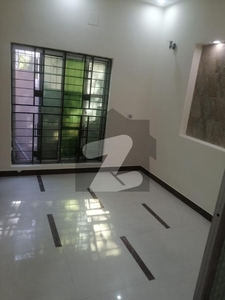 5 marla independent house Tile Flooring Like brand New on iDeal Location & Gas Available Johar Town