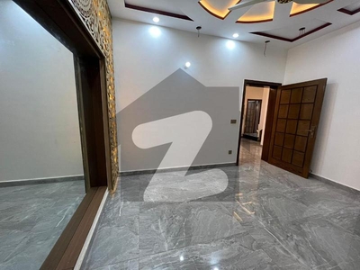 5 Marla Lower Portion Brand New Availabel For Rent Bahria Town Sector D