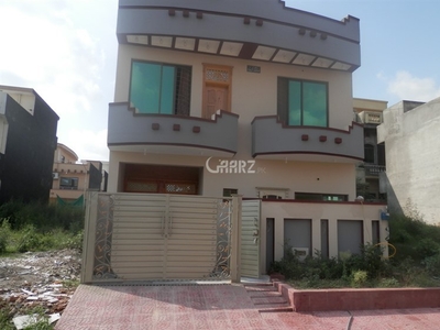 5 Marla Lower Portion for Rent in Karachi Sector-15-a-2, Buffer Zone,