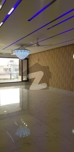 500 YARDS 2+4 BEDROOMS FULLY RENOVATED HOUSE FOR RENT DHA Phase 5