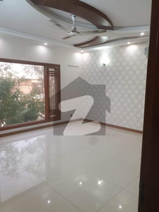500 Yards Bungalow Available DHA Phase 7