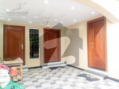 7 MARLA Elegant Design Bungalow Available For RENT Bahria Town Phase 8 Safari Valley