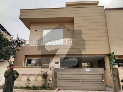 7 Marla House Available For Rent In Bahria Town Phase 8 Rwp Bahria Town Phase 8 Safari Valley
