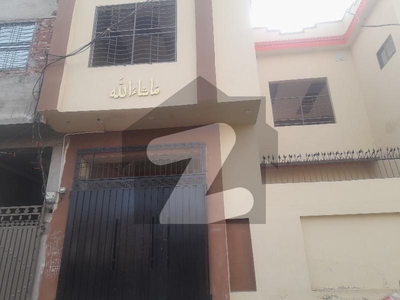 8 marla double stories house fir rent with gas Nawab Pura