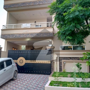 8 Marla Prime Location Brand New Double Unit House Available For Sale Jinnah Gardens Phase 1