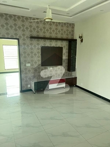 8 MARLA UPPER PORTION AVAILABLE FOR RENT Bahria Orchard Phase 2