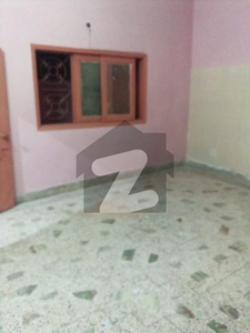 80 Yards Ground Floor 3 Rooms House For RENT In North Karachi 5-C/2 Near AUSAF CLINIC Hospital And FAYAZI HOSPITAL 18000. Rs Rent New Karachi Sector 5-C
