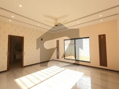 800 Square Feet Spacious House Is Available In G-10/4 For Sale G-10/4