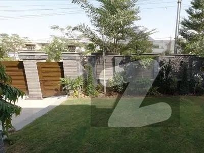 A 500 Square Yards House In Karachi Is On The Market For sale Askari 5 Sector G