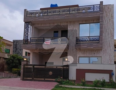 A Beautiful Corner Double Unit House Available For Sale. Jinnah Gardens Phase 1