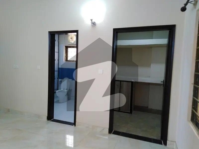 A Flat Of 2600 Square Feet In Rs. 42000000/- Askari 5 Sector E