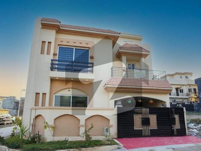Abubakar Block 7 Marla Beautiful House Double Unit Available For Rent In Bahria Town Phase 8 Rawalpindi Bahria Town Phase 8 Abu Bakar Block