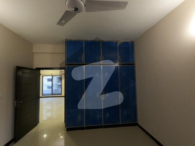 Aesthetic Flat Of 2700 Square Feet For rent Is Available Askari 5 Sector J