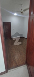 Appartment For Rent Bukhari Commercial Area