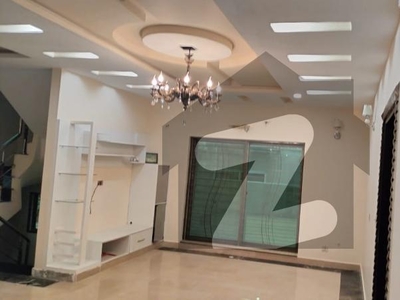 Bahria Town - Sector D Flat Sized 400 Square Feet Is Available Bahria Town Sector D