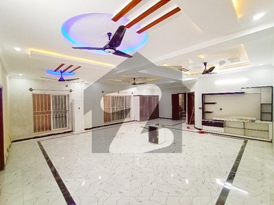 Beautiful Basement 10 Marla Available For Rent Bahria Town Phase 7