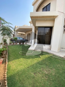 BEAUTIFUL HOUSE IS UP FOR SALE DHA Phase 1