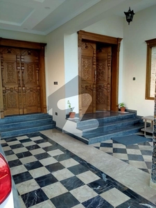 Beautiful Luxury Prime Location House With Gas Bahria Town Phase 8 Block A
