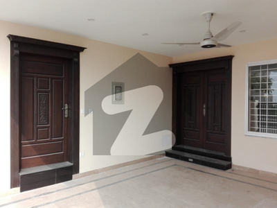 Beautiful Prime Location House With Gas Bahria Town Phase 8 Ali Block