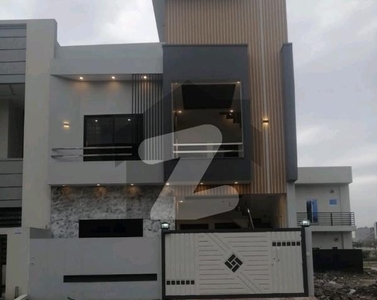 Beautifully Constructed House Is Available For sale In B-17 B-17