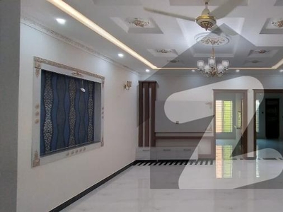 BRAND NEW 2ND FLOOR PORTION 3 BEDROOM TILE FLOOR GAS AVAILABLE Wapda Town Phase 1