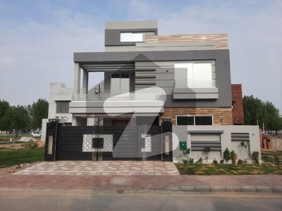 Brand New 5 Beds 10 MARLA BRAND NEW FULL HOUSE FOR RENT LOCATED BAHRIA ORCHARD LAHORE Bahria Orchard