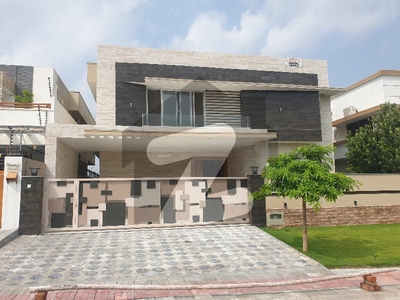 Brand New 6 Bedroom Luxury House DHA Phase 2 Sector B