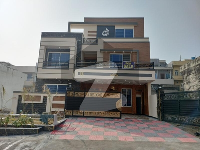 Brand New Modern Luxury Prime Location 35 X 70 House For Sale In G-13 Islamabad G-13/3