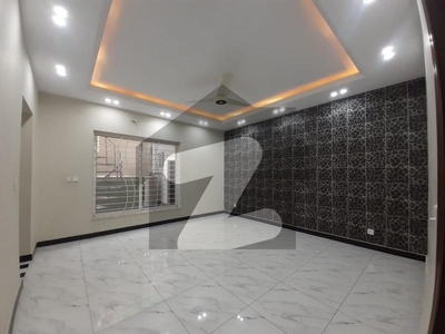 Brand new upper portion for rent in C blok Bahria Town Phase 8 Block C