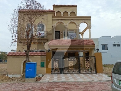 Central Block 10 Marla Portion For Rent Bahria Orchard Phase 1