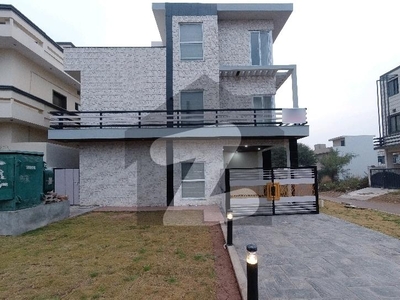 Corner House For Sale In Rs. 55,000,000/- D-12/3