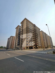 COVERD CAR PARKING WEST OPEN FLAT READY TO MOVE In Askari 5 - Sector J Is Available For Sale Askari 5 Sector J