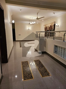 Diligently Maintained 5 Bedroom 500 Square Yards Bungalow With Study Room On Peaceful Location Of Dha Phase 7 Situated At Creek Lanes Is Available For Rent DHA Phase 7