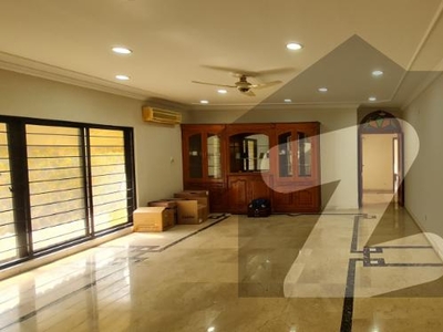 F-11: 666 Yards Beautiful CORNER HOUSE, With Basement, 8 Bedrooms, Ample Parking, Immaculate Location, Demand Rs. 25 Crores F-11