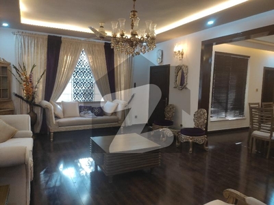 F 8 House Available 100*160 8 To 10 Bed With Bath 2 Drawing Dining 2 TV Lounge 2 Kitchen 2 Servant Quarter Beautiful Location With Reasonable Price F-8