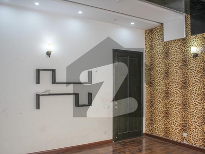 Full House 3 Beds 5 Marla Good Location For Rent In DHA Phase 3 Lahore DHA Phase 3