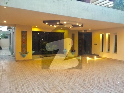 FULLY FURNISHED 1 KANAL FULL HOUSE AVAILABLE FOR RENT IN DHA PHASE 5 DHA Phase 5