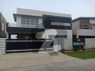 FULLY FURNISHED 1 KANAL LUXURY HOUSE AVAILABLE FOR RENT IN DHA PHASE 6 DHA Phase 6