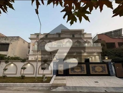 G-13 Kanal Luxury House Available For Sale G-13