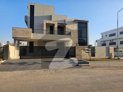 G13. 1 KANAL 50X90 BRAND NEW LUXURY HOUSE FOR SALE PRIME LOCATION G13 ISB G-13