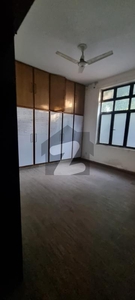 Gulberg 2 For Office Upper Portion 3 Beds 3 Baths Tv Launch Drawingroom Hall Kitchen Gulberg 2