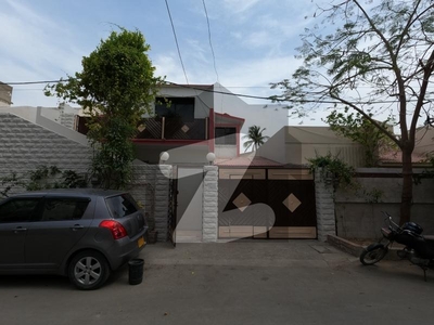 Gulistan-E-Jauhar - Block 17 House For Sale Sized 240 Square Yards Gulistan-e-Jauhar Block 17