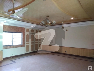 Highly-Desirable 2 Kanal House Available In Gulberg.. Gulberg