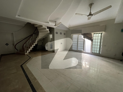 Johar Town 1 Kanal Double Storey House For Office Near Canal Road & 120 Feet Road Best Opportunity Ever For Office Block G3 Johar Town Phase 2 Block G3
